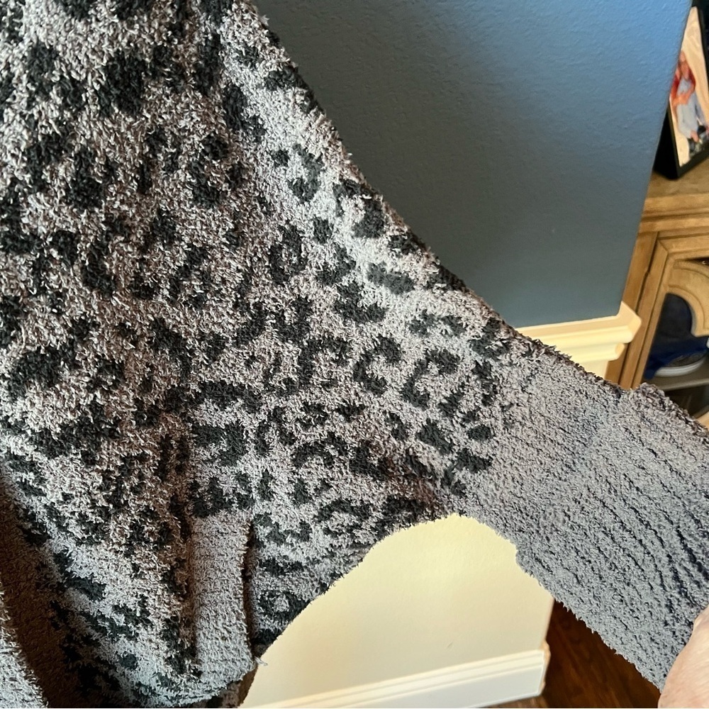 NWOT Sweet Lovely by Jen Cozy Gray Knit Sweater Size S/M - Picture 4 of 8